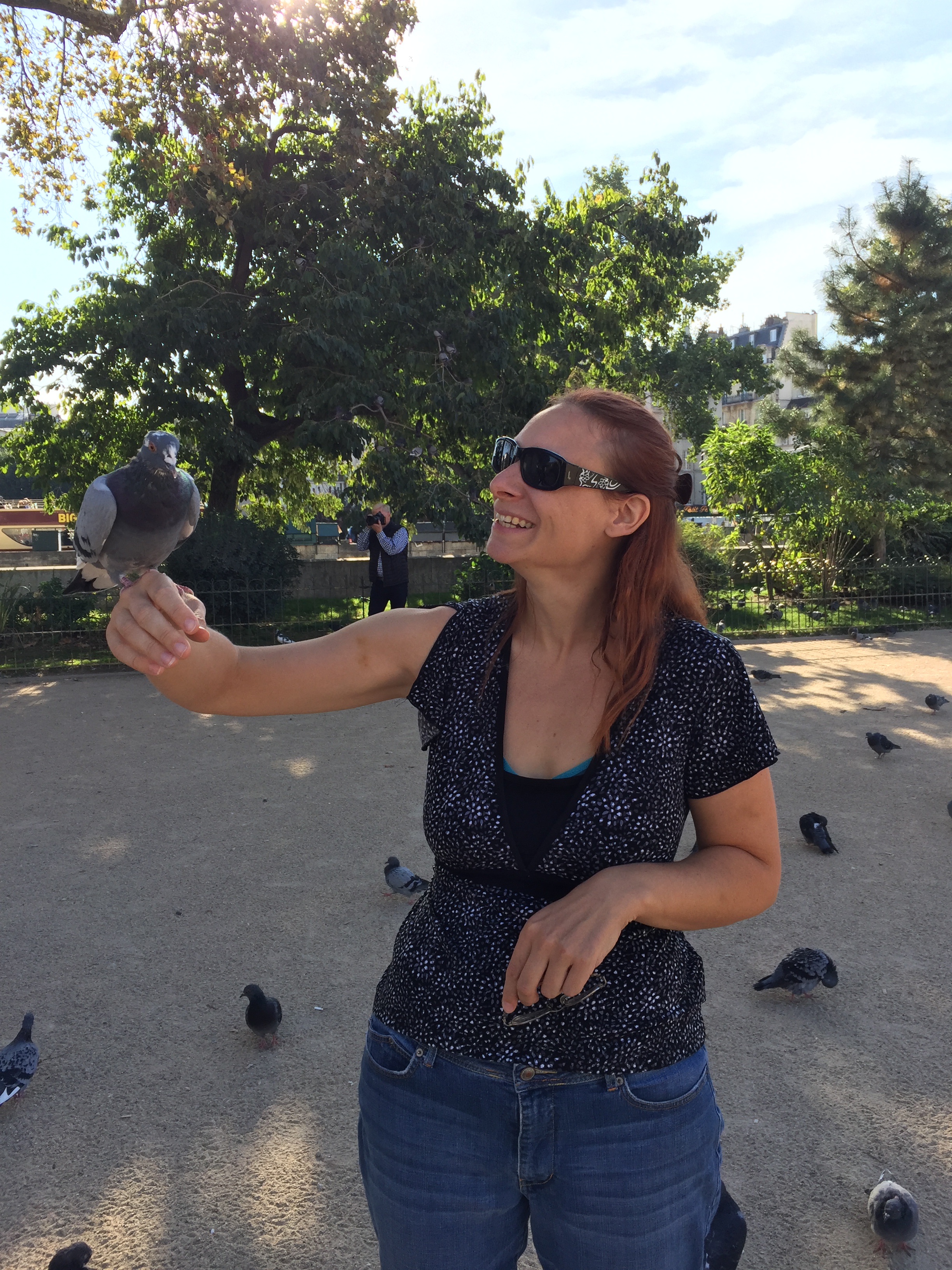 Victoria with Pigeon in France